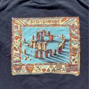 Men's Vintage Stonehenge T-Shirt Black Spell-Out L Single Stitch UK Aliens HOLE